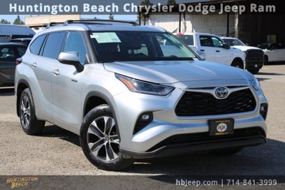 Used 2021 Toyota Highlander XLE