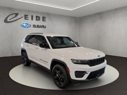 Used 2023 Jeep Grand Cherokee Laredo