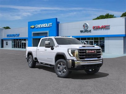 New 2025 GMC Sierra 2500 SLT w/ SLT Premium Package