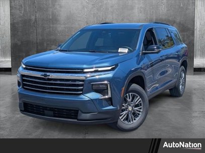 New 2025 Chevrolet Traverse LT w/ Driver Confidence Package