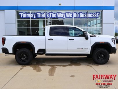 New 2025 GMC Sierra 2500 AT4X w/ AT4X AEV Edition