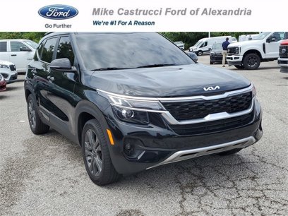 Used 2023 Kia Seltos S w/ Navigation Package