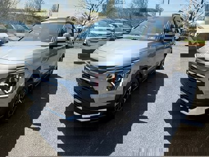New 2025 Kia Niro LX