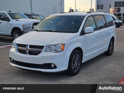 Used 2017 Dodge Grand Caravan SXT w/ Rear Park Assist Package