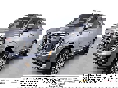 New 2025 GMC Yukon XL Denali w/ Denali Reserve Package