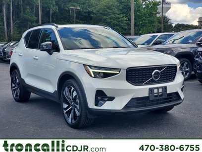 Used 2023 Volvo XC40 B5 Plus w/ Protection Package Premier