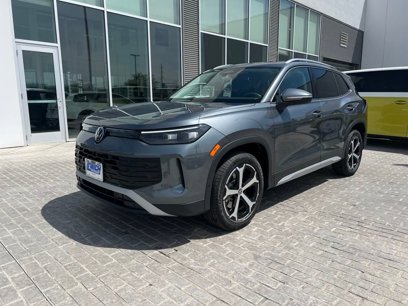 New 2025 Volkswagen Tiguan SE