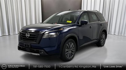 New 2025 Nissan Pathfinder SL w/ SL Premium Package