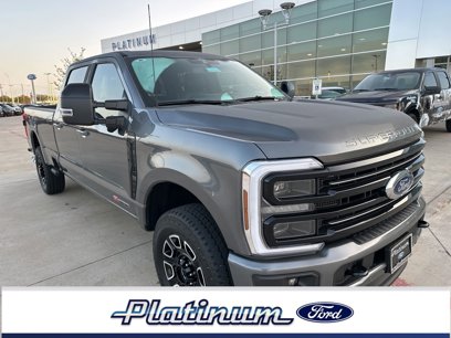New 2025 Ford F350 Platinum w/ FX4 Off-Road Package