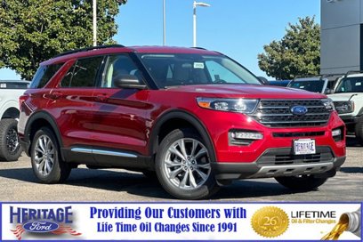 New 2024 Ford Explorer XLT w/ Equipment Group 202A