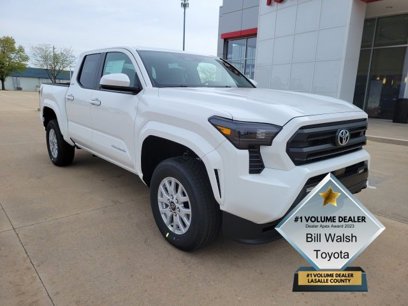 New 2025 Toyota Tacoma SR5