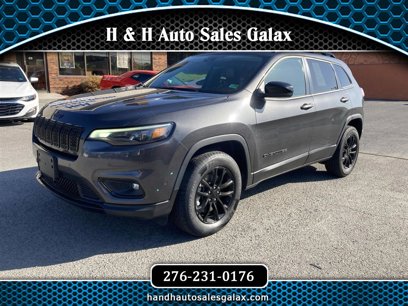 Used 2023 Jeep Cherokee Altitude Lux