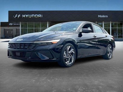 Certified 2025 Hyundai Elantra SEL