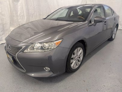 Used 2014 Lexus ES 300h w/ Luxury Package w/Bamboo Trim
