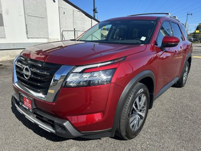 Used 2024 Nissan Pathfinder SL