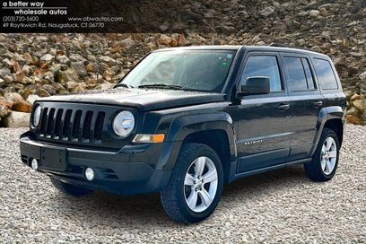 Used 2014 Jeep Patriot Latitude w/ Sun/Sound Group