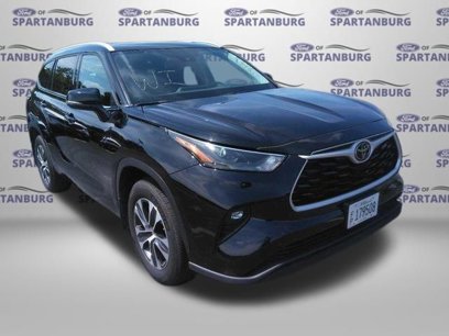 Used 2022 Toyota Highlander XLE