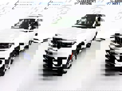 Used 2024 Jeep Grand Cherokee Laredo w/ Luxury Tech Group I