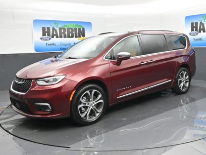 Used 2022 Chrysler Pacifica Pinnacle