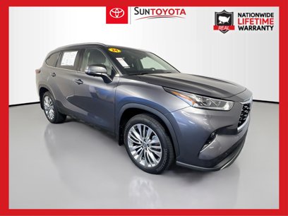 Used 2024 Toyota Highlander Platinum