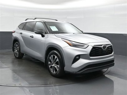 Used 2021 Toyota Highlander XLE