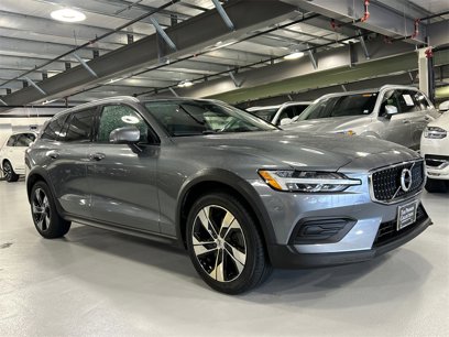 Used 2020 Volvo V60 T5 Cross Country w/ Protection Package Premier