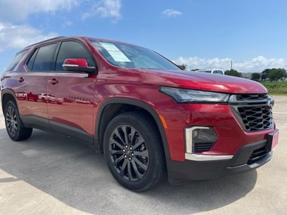 Used 2023 Chevrolet Traverse RS