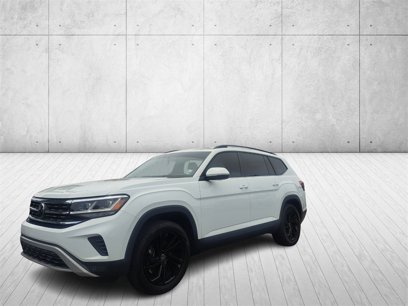 Used 2022 Volkswagen Atlas SE w/ Black Wheel Package