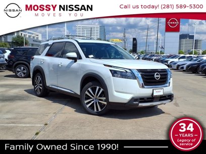New 2025 Nissan Pathfinder Platinum w/ Cargo Package