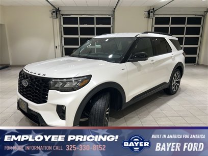 New 2025 Ford Explorer ST-Line w/ Premium Package