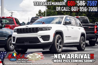 Used 2022 Jeep Grand Cherokee Altitude