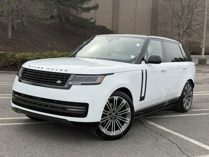 New 2025 Land Rover Range Rover Long Wheelbase SE