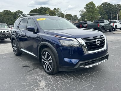 Used 2025 Nissan Pathfinder Platinum