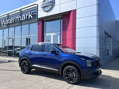 New 2025 Nissan Kicks SR w/ SR Premium Package
