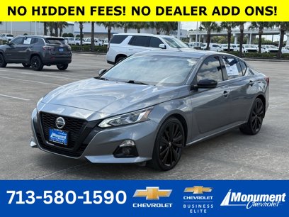 Used 2022 Nissan Altima 2.5 SR w/ Midnight Edition Package