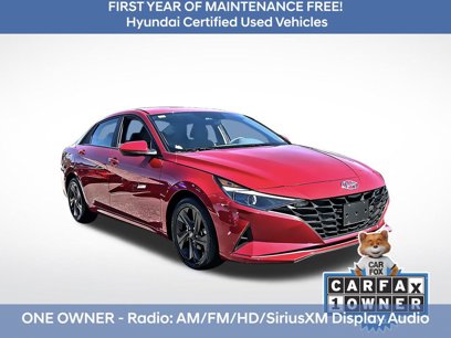 Certified 2022 Hyundai Elantra SEL w/ Cargo Package