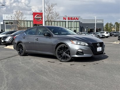 Used 2022 Nissan Altima 2.5 SR w/ Midnight Edition Package