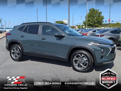 New 2025 Chevrolet Trax LT w/ Driver Confidence Package