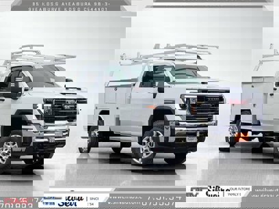 New 2025 GMC Sierra 2500 Pro w/ Convenience Package