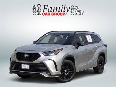 Used 2023 Toyota Highlander XSE