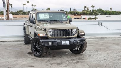 New 2025 Jeep Gladiator Sport