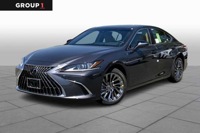 New 2025 Lexus ES 300h w/ Luxury Package