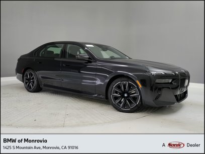 New 2025 BMW 750e xDrive w/ Premium Package