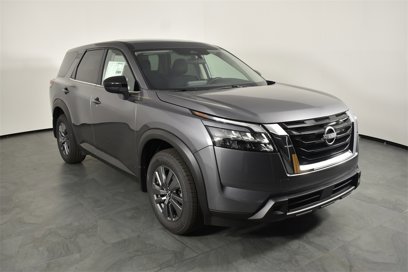 New 2025 Nissan Pathfinder S