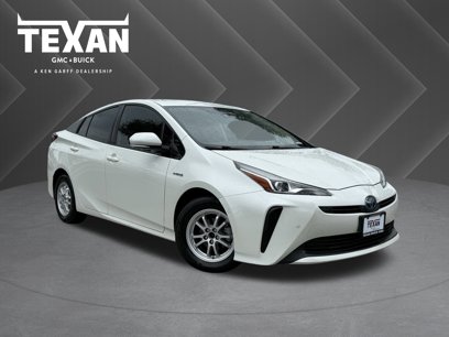 Used 2020 Toyota Prius LE