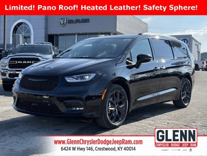 New 2025 Chrysler Pacifica Limited