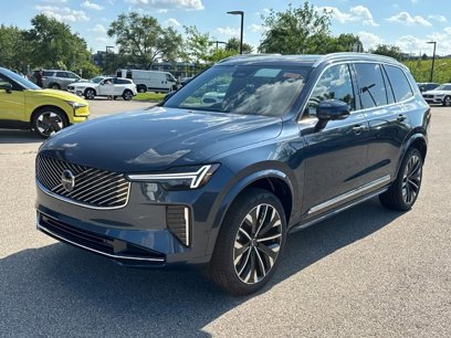 New 2026 Volvo XC90 B5 Plus