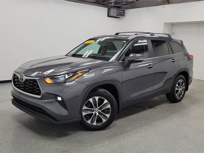 Used 2023 Toyota Highlander XLE