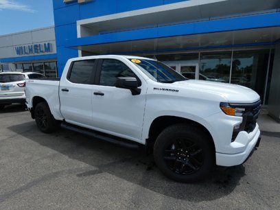 New 2024 Chevrolet Silverado 1500 Custom w/ Turbomax Blackout Package