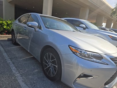Used 2018 Lexus ES 350